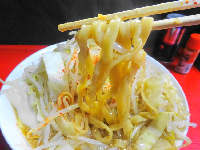 豚男 の麺