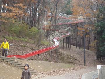 笠間芸術の森公園 巨大なローラーすべり台を発見