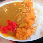 しをみ食堂 のデカ盛りカツカレー