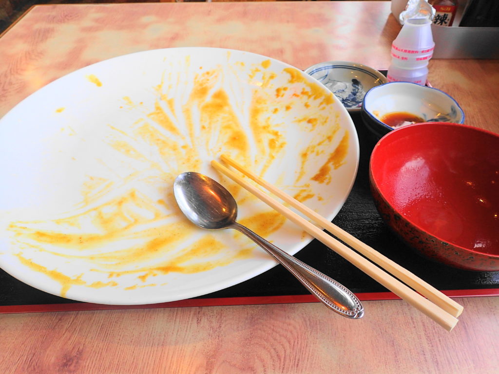 しをみ食堂 のデカ盛りカツカレー完食の写真