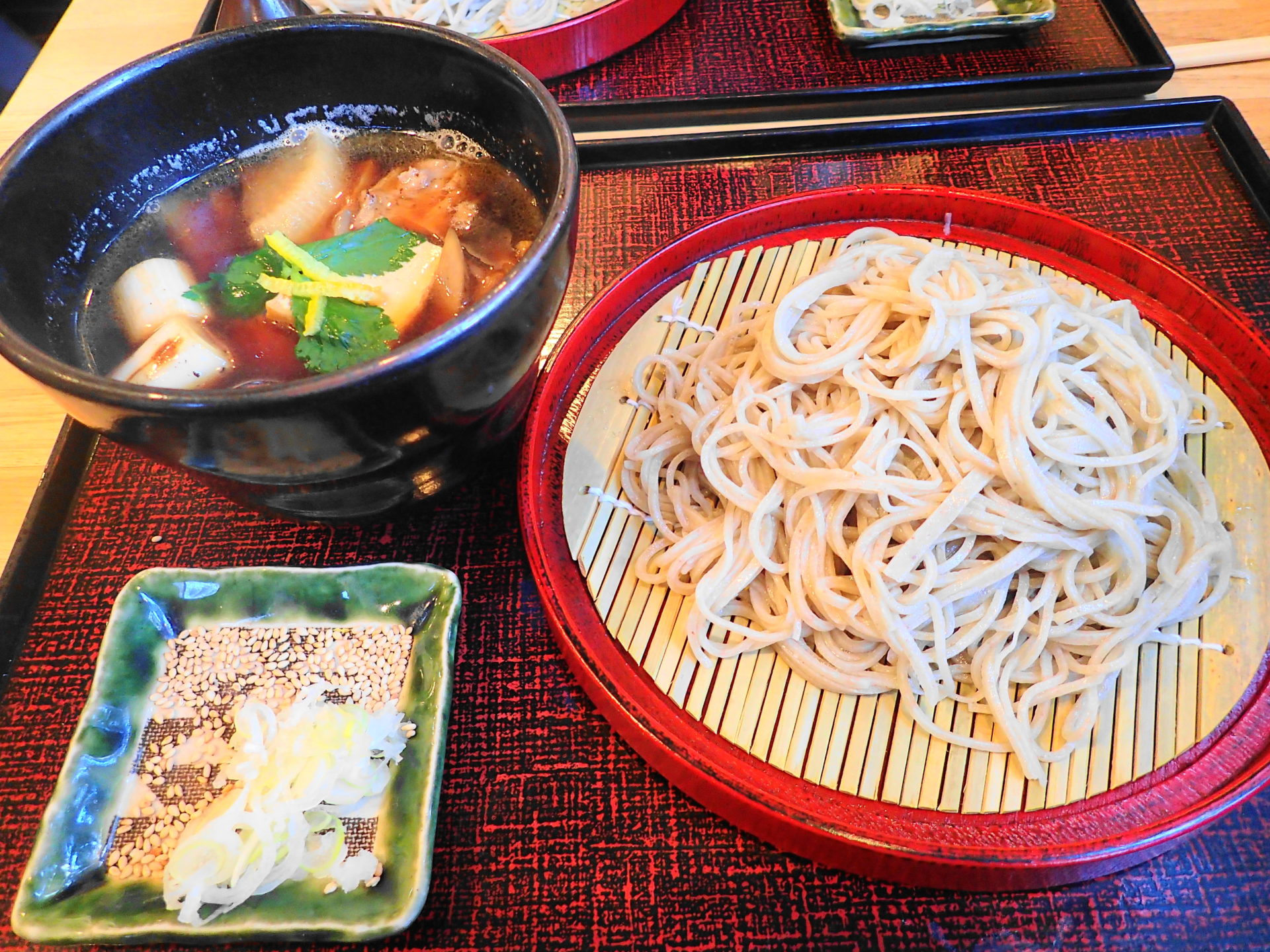 蕎麦処みかわ｜奥久慈しゃもけんちんせいろ実食レポ - いばらじお