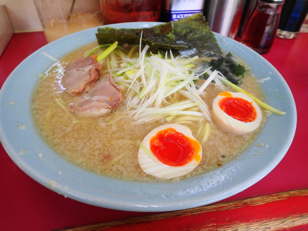 ラーメンショップ 牛久 の特製ラーメン