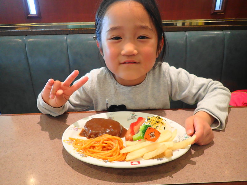 肉の万世本店 電車 中央線を見ながら食事が出来るレストラン【秋葉原】