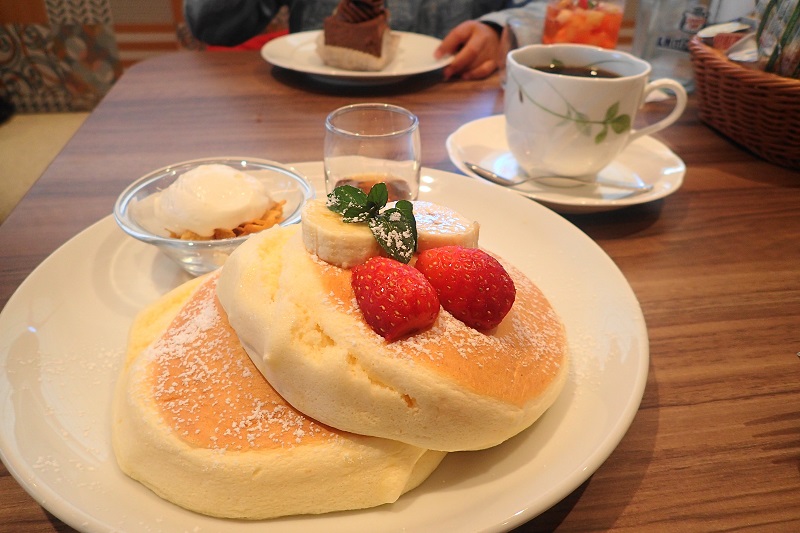 高倉町珈琲 つくば のコーヒーとパンケーキ