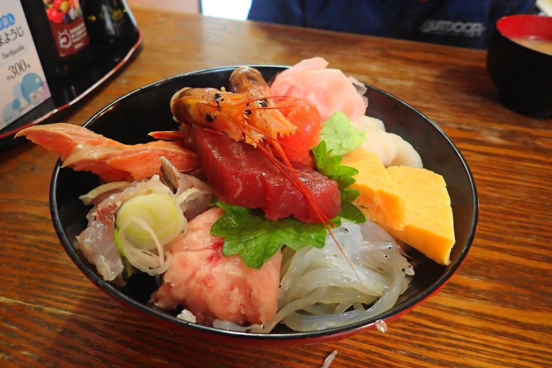 味の食彩館 海鮮丼