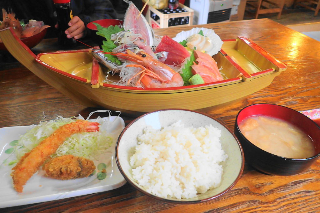 味の食彩館 特別刺身定食